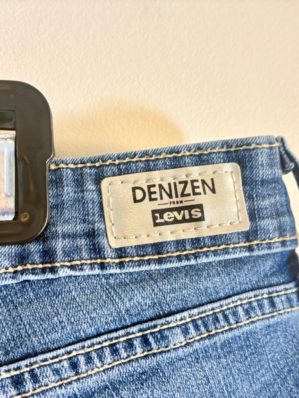Denizen from Levi’s Modern Skinny Jeans - Picture 7 of 9